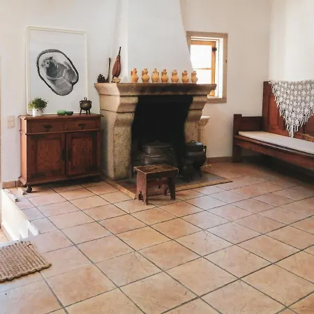 Casa De Pimenteis Casa de Férias