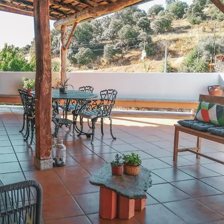 Casa De Pimenteis Holiday home Vimioso